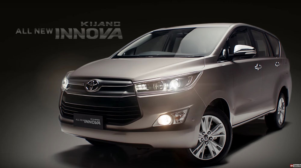 Xem kỹ 32 tính năng trên Toyota Innova 2016 2016-Toyota-Innova-front-quarter-video.jpg