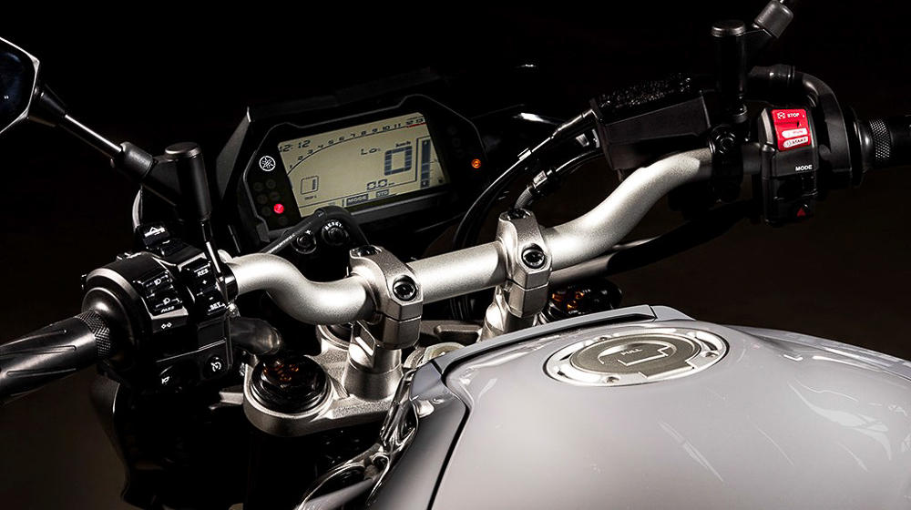 Yamaha MT-10 2016: Câu trả lời cho BMW S1000R Yamaha_MT10_2016 (3).jpg