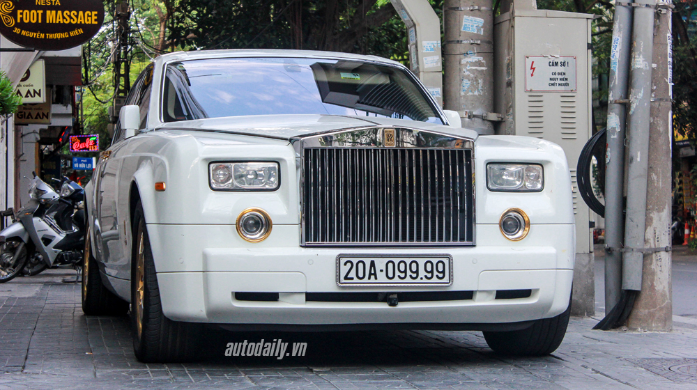 Ngắm Rolls-Royce Phantom mạ vàng biển tứ 9 của đại gia Thái Nguyên Phantom Mạ vàng (3).JPG