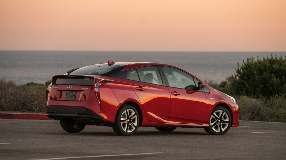 Công bố giá Toyota Prius 2016 toyota-prius-2016-us-prices-24 copy.JPG