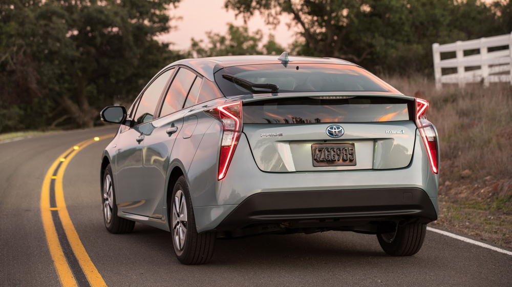 Công bố giá Toyota Prius 2016 toyota-prius-2016-us-prices-55 copy.jpg