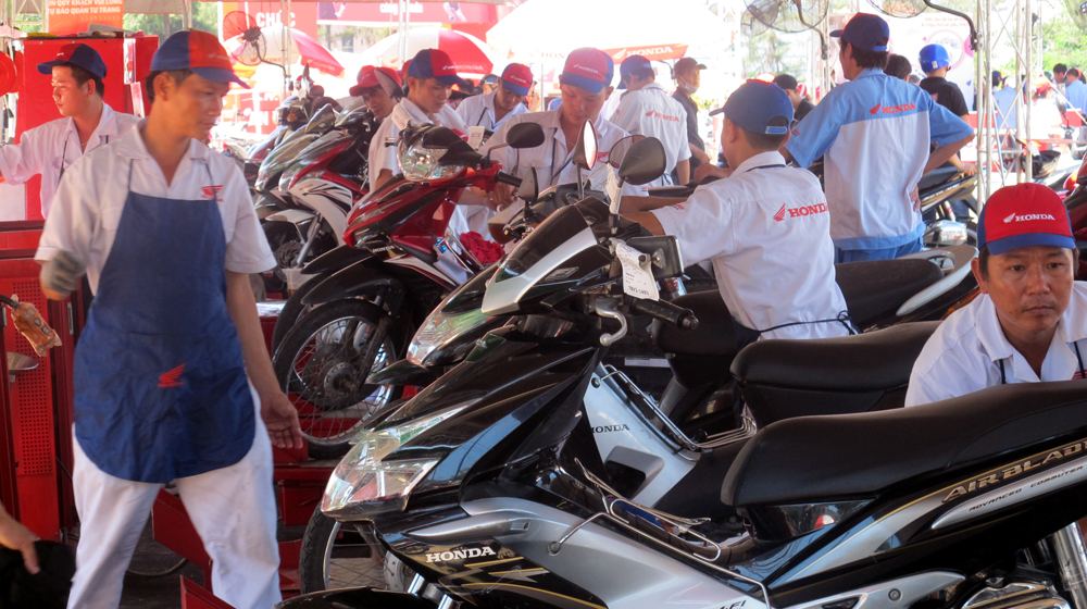 95.000 xe Honda được thay dầu miễn phí trong tháng 10 honda viet nam (3).JPG