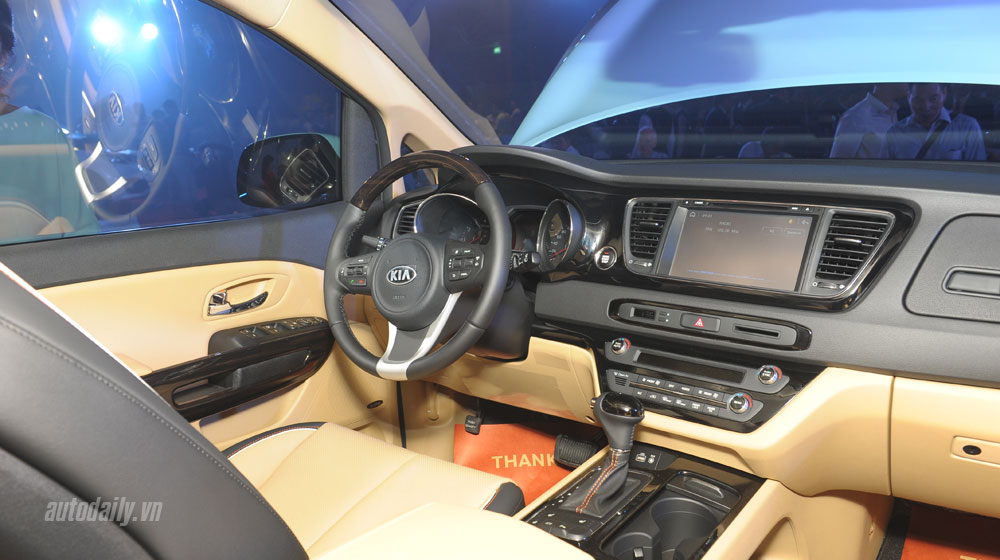 Kia Grand Sedona ra mắt tại Hà Nội, giá từ 1,180 tỷ đồng DSC_0425.jpg