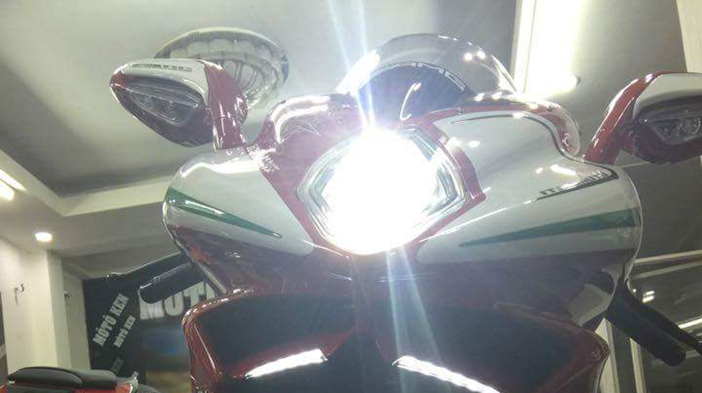 Siêu môtô hàng thửa MV Agusta F4 RC đầu tiên về Việt Nam MV Agusta F4 RC (2).JPG