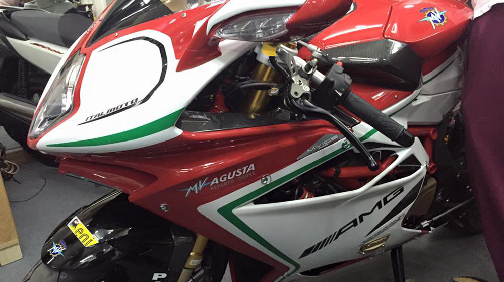Siêu môtô hàng thửa MV Agusta F4 RC đầu tiên về Việt Nam MV Agusta F4 RC (4).jpg