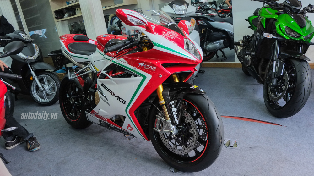 Chi tiết siêu phẩm MV Agusta F4 RC đầu tiên tại Việt Nam MV_Agusta_F4_RC (24).jpg