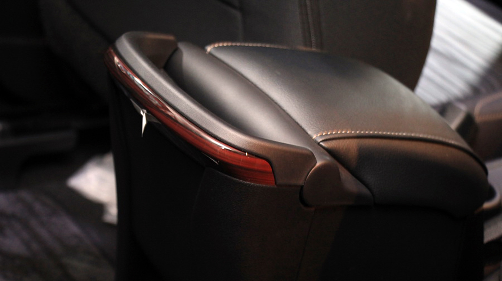 Ảnh chi tiết nội thất Toyota Innova 2016 Toyota innova 2016 (25).JPG