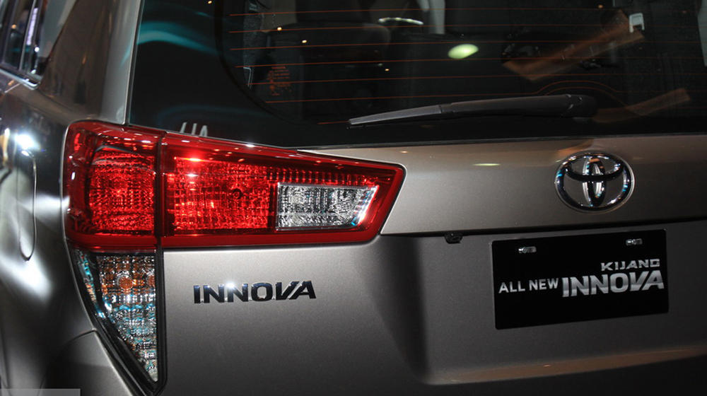 Soi chi tiết Toyota Innova 2016 vừa ra mắt Toyota innova 2016 (30).jpg