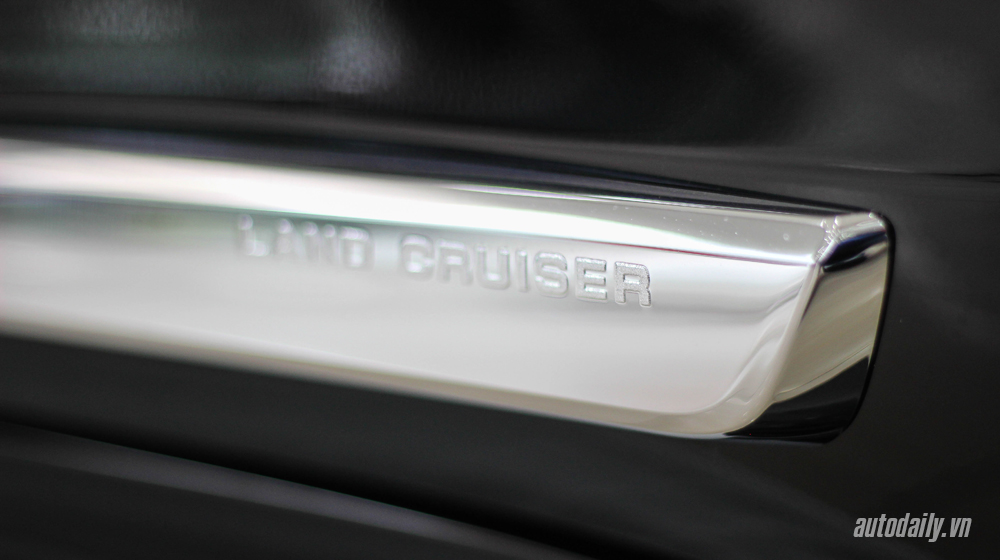 Soi kỹ Toyota Land Cruiser 2016 vừa về Việt Nam toyota land cruiser (10).JPG