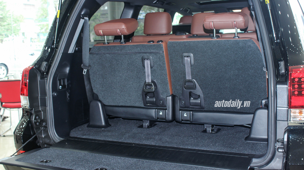 Soi kỹ Toyota Land Cruiser 2016 vừa về Việt Nam toyota land cruiser (26).JPG