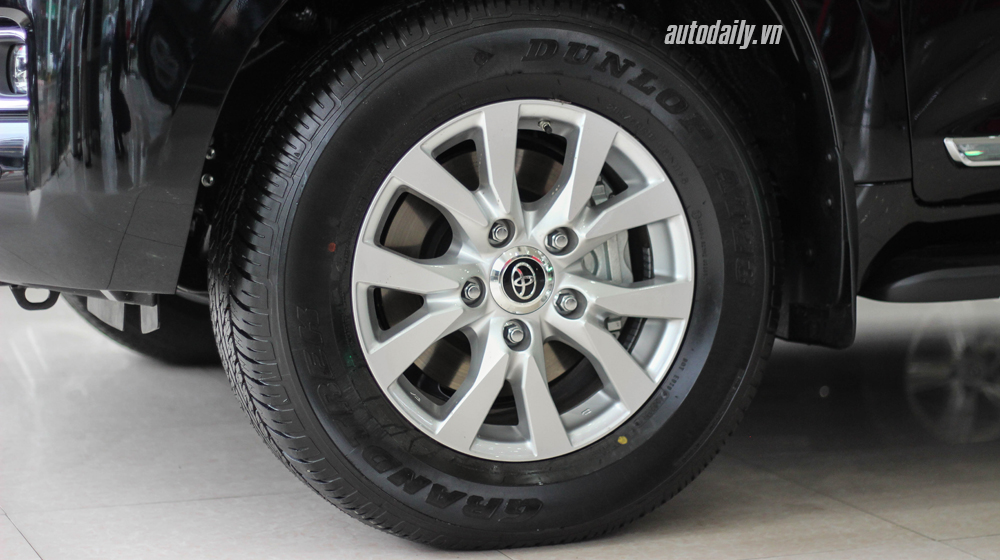 Soi kỹ Toyota Land Cruiser 2016 vừa về Việt Nam toyota land cruiser (8).JPG