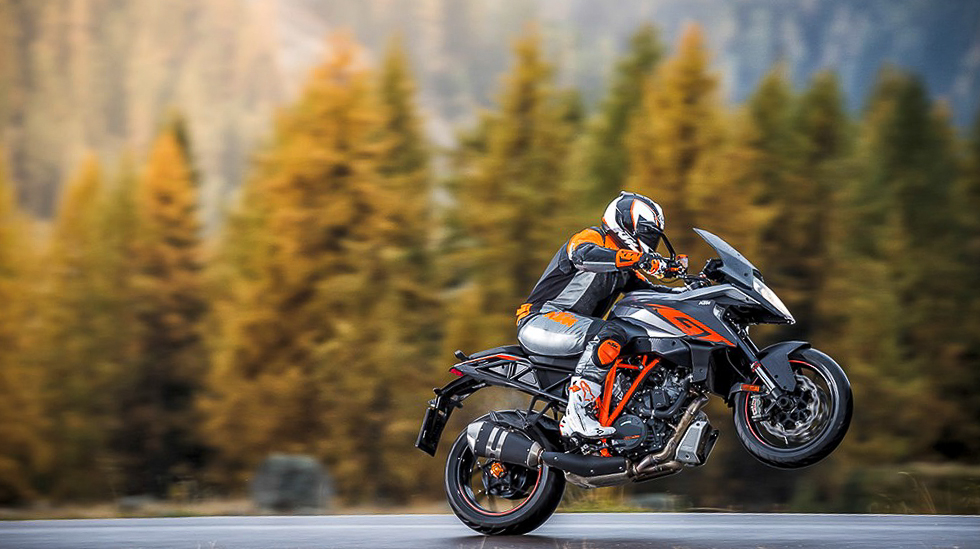 KTM trình làng 1290 Super Duke GT 2016 KTM_1290_SuperDuke_2016 (2).jpg