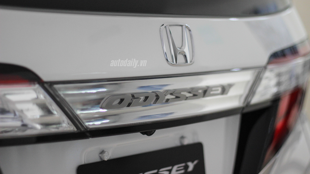 Chi tiết ngoại thất Honda Odyssey tại đại lý Honda Odyssey (11).JPG