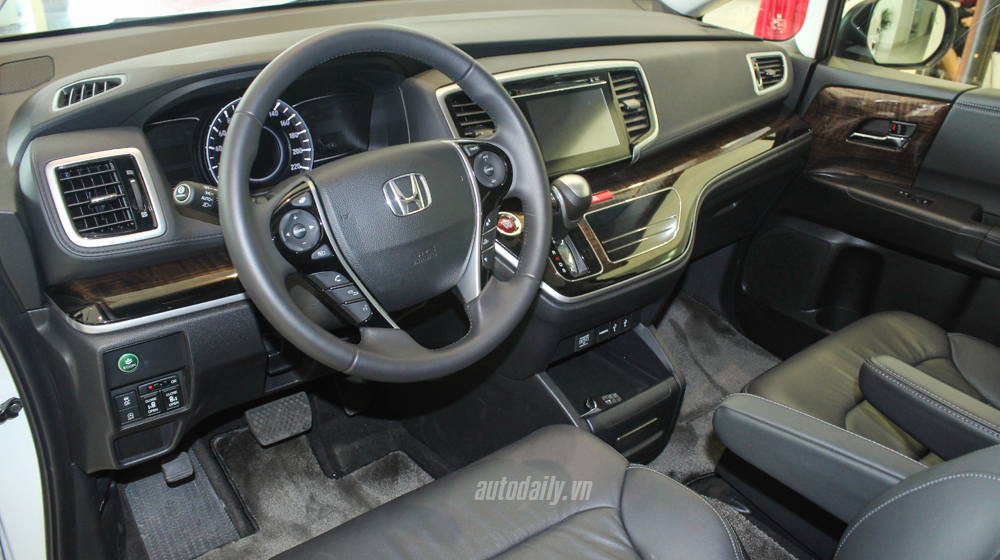 Ảnh chi tiết nội thất Honda Odyssey tại đại lý Honda Odyssey (14).JPG