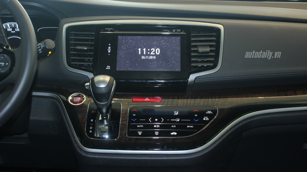Ảnh chi tiết nội thất Honda Odyssey tại đại lý Honda Odyssey (19).JPG