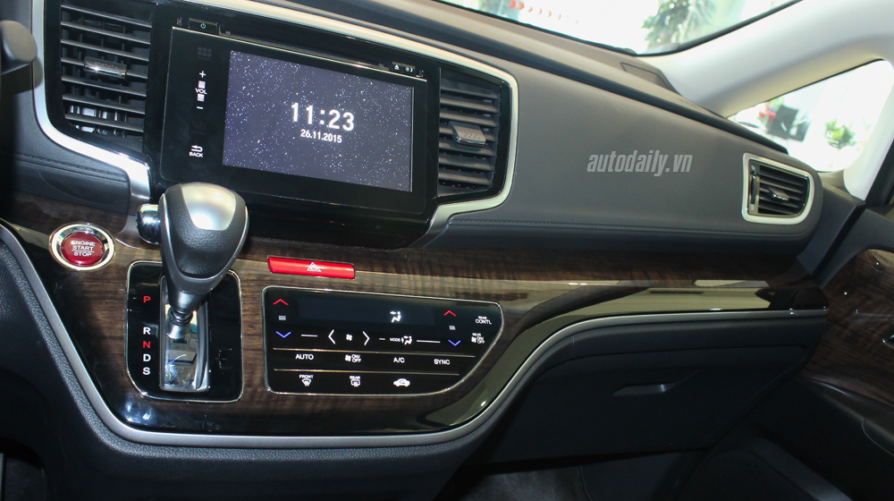 Ảnh chi tiết nội thất Honda Odyssey tại đại lý Honda Odyssey (24).JPG