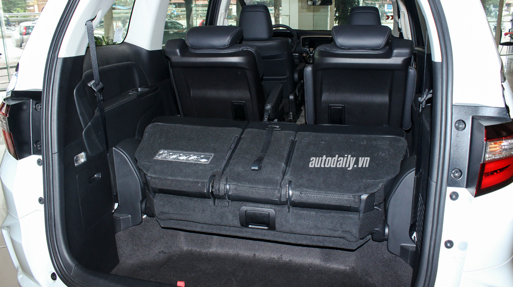 Ảnh chi tiết nội thất Honda Odyssey tại đại lý Honda Odyssey (32).JPG