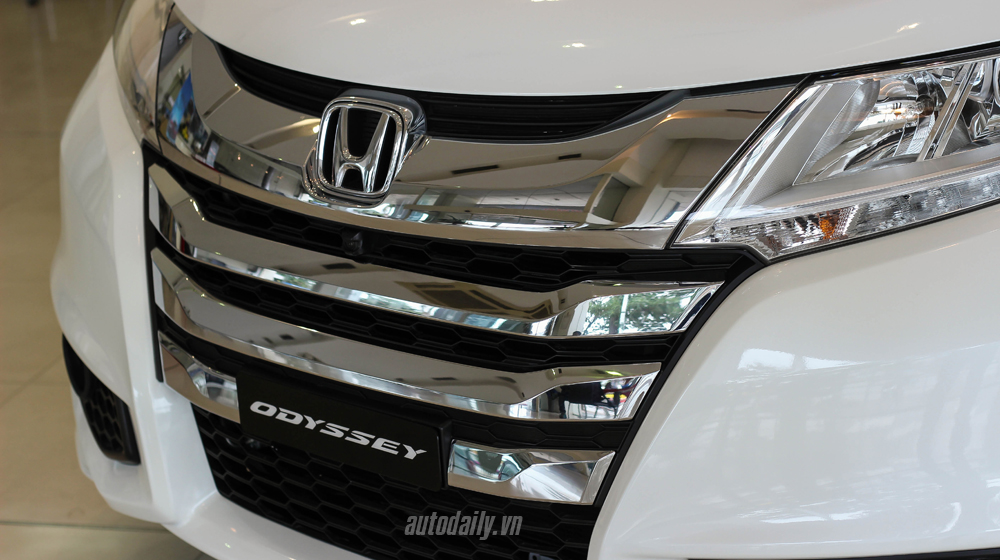 Chi tiết ngoại thất Honda Odyssey tại đại lý Honda Odyssey (5).JPG