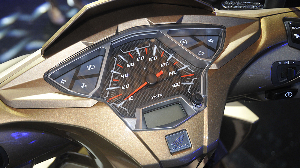 Honda Việt Nam công bố Air Blade hoàn toàn mới, giá không đổi Honda_AB_2015 (3).jpg