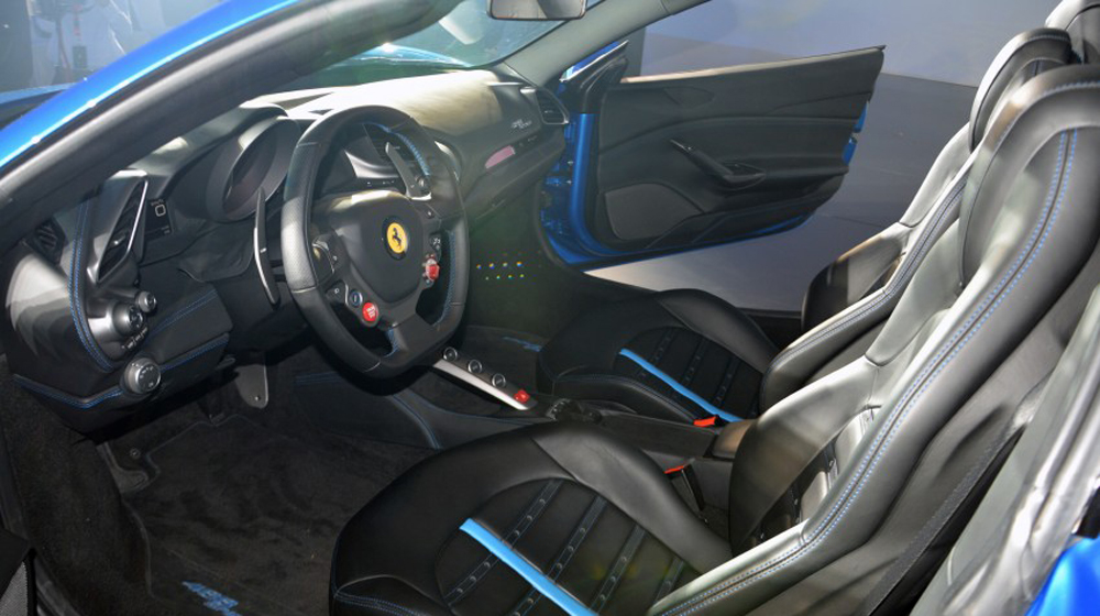 Ferrari 488 Spider chào thị trường Đông Nam Á Ferrari-488-Spider-Phuket-21-850x533 copy.JPG