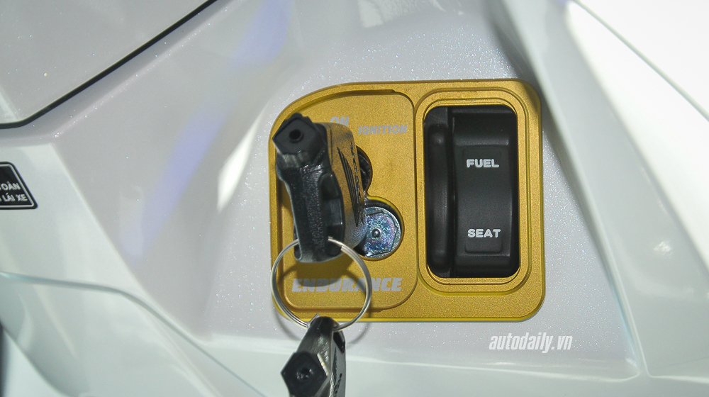 Ảnh chi tiết Honda Air Blade trang bị gói phụ kiện Endurance Racing Honda_AB_Endurance (9).jpg