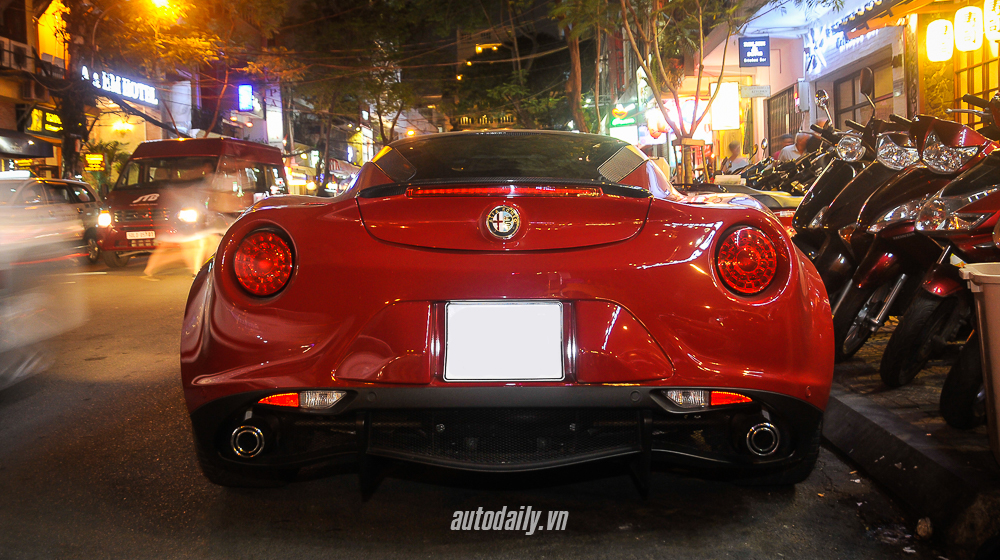 Ảnh chi tiết Alfa Romeo 4C Launch Edition độc nhất Việt Nam Alfa_Romeo_4c (2).jpg