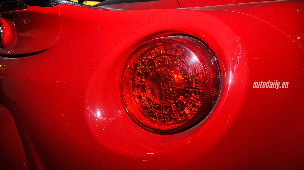 Ảnh chi tiết Alfa Romeo 4C Launch Edition độc nhất Việt Nam Alfa_Romeo_4c (8).jpg