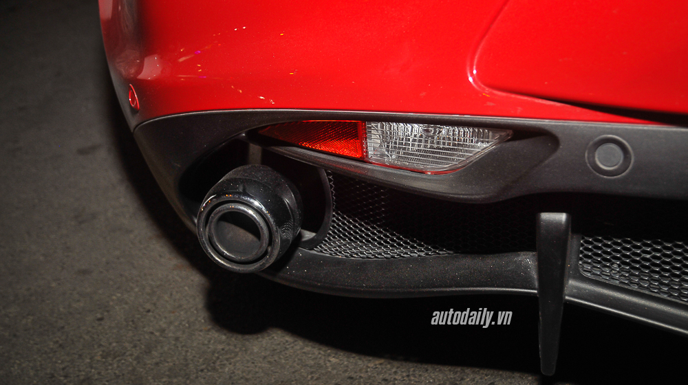 Ảnh chi tiết Alfa Romeo 4C Launch Edition độc nhất Việt Nam Alfa_Romeo_4c (9).jpg