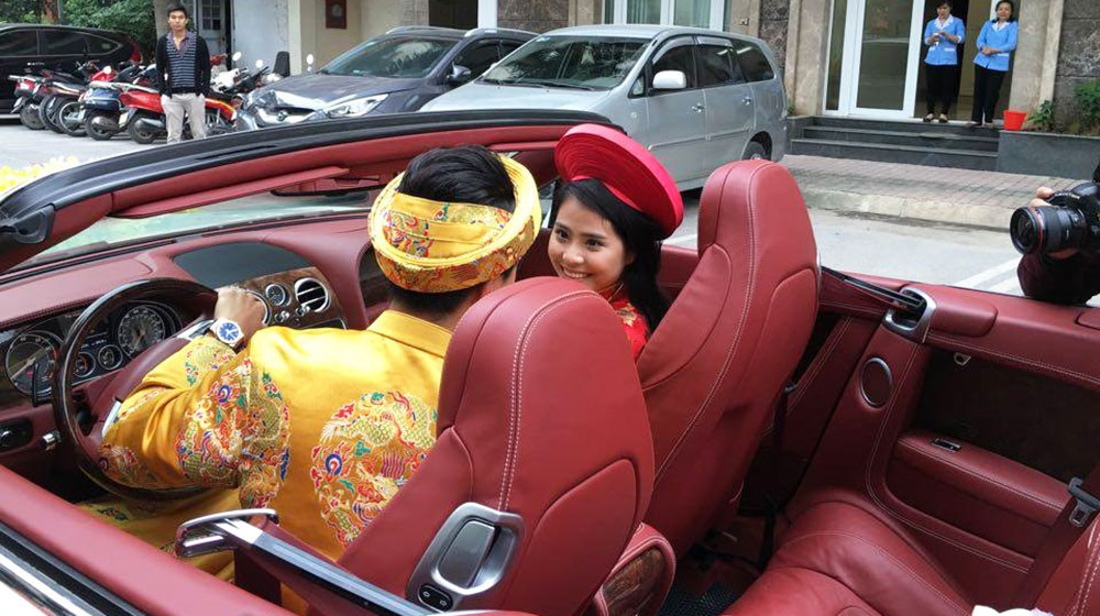 Xe dâu chục tỷ “rước” ca nương Kiều Anh xe-sang-3.jpg