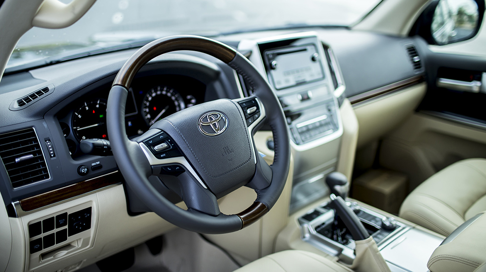 Ảnh chi tiết Toyota Land Cruiser 2015 chính hãng tại Việt Nam Land_Cruiser_2015 (1).jpg