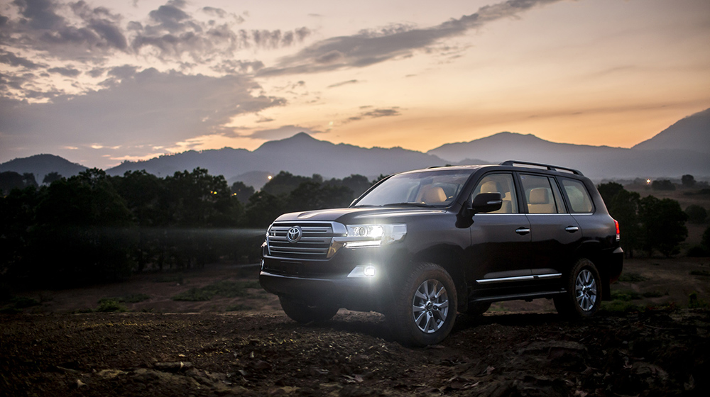 Ảnh chi tiết Toyota Land Cruiser 2015 chính hãng tại Việt Nam Land_Cruiser_2015 (30).jpg