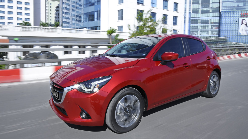 Đánh giá Mazda2: “Chuẩn” xe đi phố Mazda2 (24).jpg
