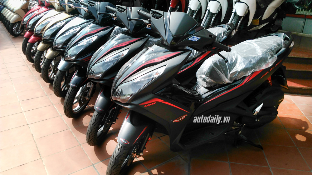 Khan hàng, Honda Air Blade bản cũ tăng giá mạnh giá honda AB (2).JPG