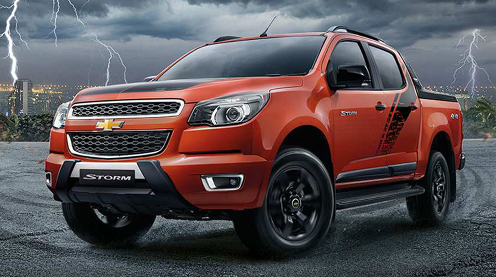Chevrolet Colorado High Country Storm lộ diện Chevrolet-Colorado-High-Country-Storm-front-three-quarter-for-Thailand.jpg