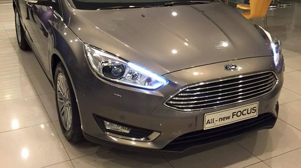 Ford Focus Sedan 2016 đã có mặt tại đại lý ở Hà Nội Ford Focus 2016 (4).jpg