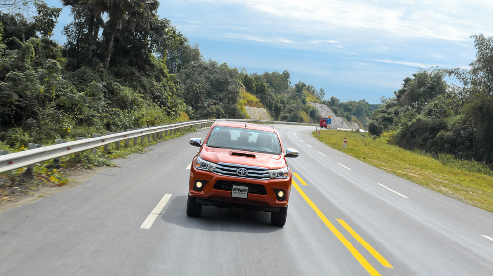 “Rủ” Toyota Hilux đi “nếm” sương Sa Pa Hilux trip (1).jpg