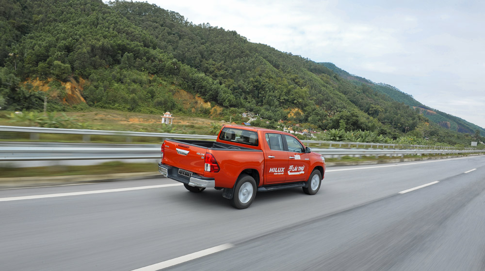 “Rủ” Toyota Hilux đi “nếm” sương Sa Pa Hilux trip (32).jpg