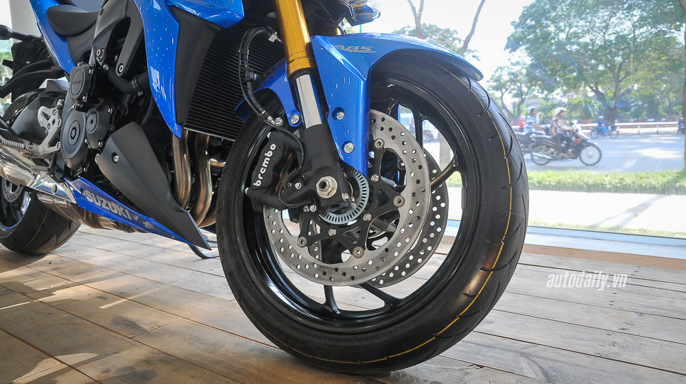 Chi tiết Suzuki GSX-S1000 ABS chính hãng vừa về Việt Nam Suzuki_GSX_S1000 (12).jpg