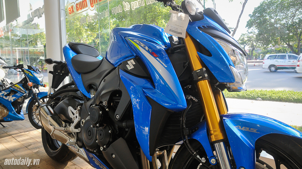 Chi tiết Suzuki GSX-S1000 ABS chính hãng vừa về Việt Nam Suzuki_GSX_S1000 (13).jpg
