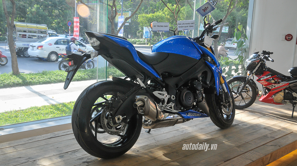 Chi tiết Suzuki GSX-S1000 ABS chính hãng vừa về Việt Nam Suzuki_GSX_S1000 (2).jpg