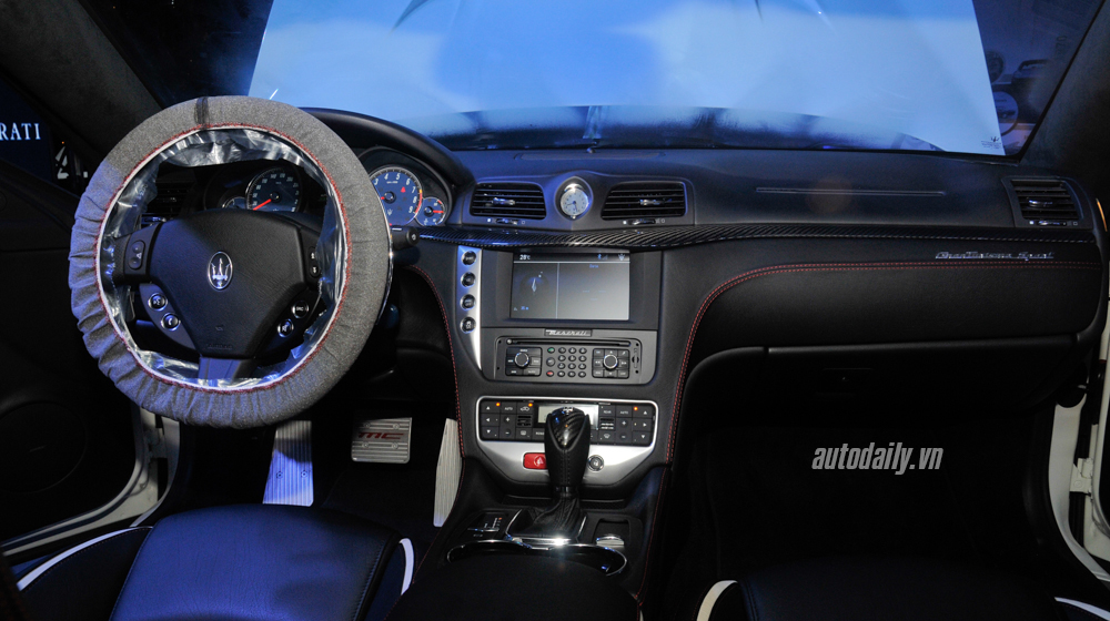 Cận cảnh Maserati GranTurismo Sport chính hãng vừa về Việt Nam Maserati_Granturismo_Sport (29).jpg