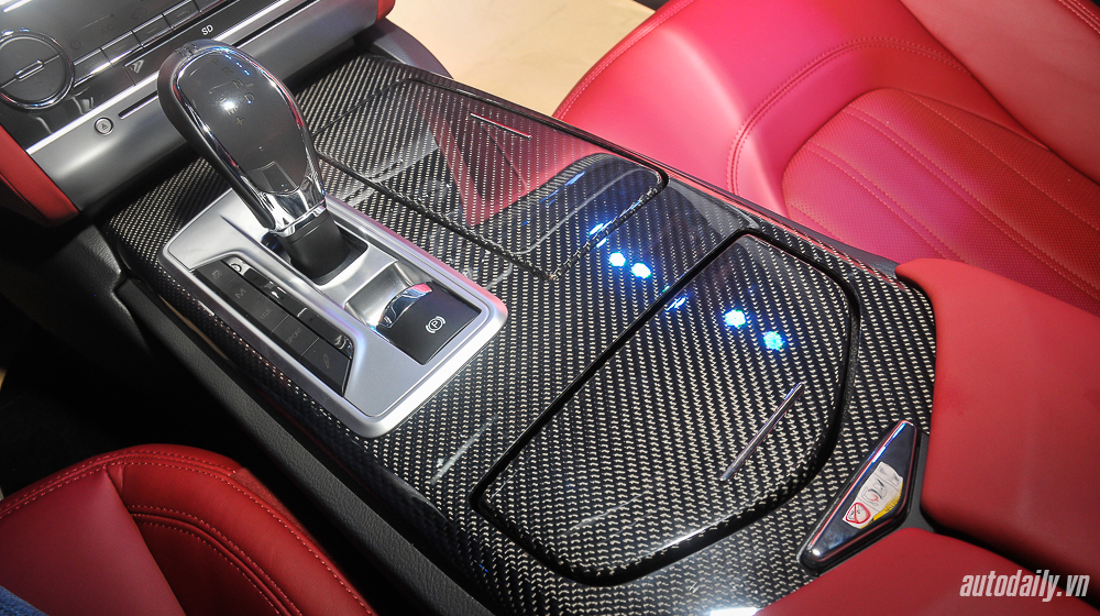 Ảnh chi tiết Maserati Quattroporte chính hãng đầu tiên tại Việt Nam Maserati_Quattroporte (17).jpg