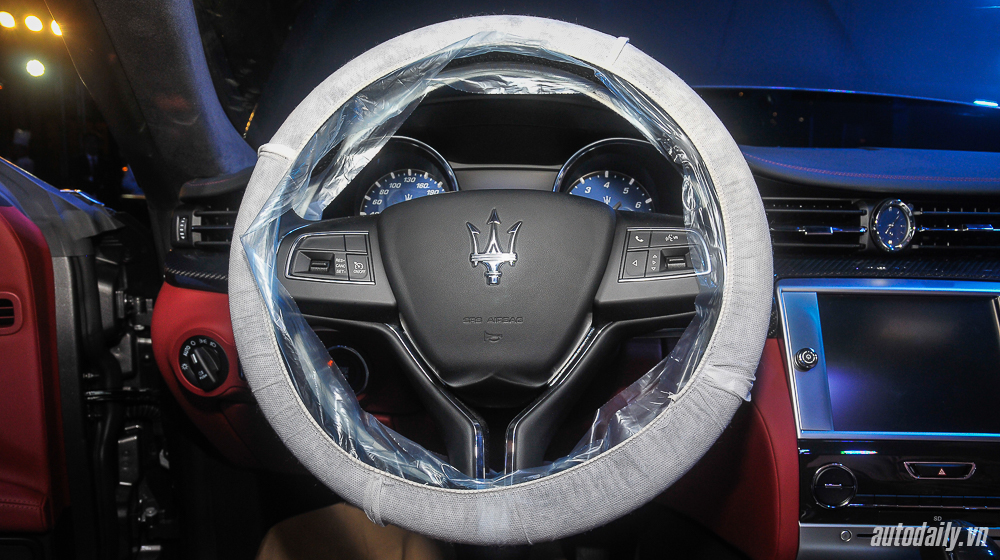 Ảnh chi tiết Maserati Quattroporte chính hãng đầu tiên tại Việt Nam Maserati_Quattroporte (7).jpg