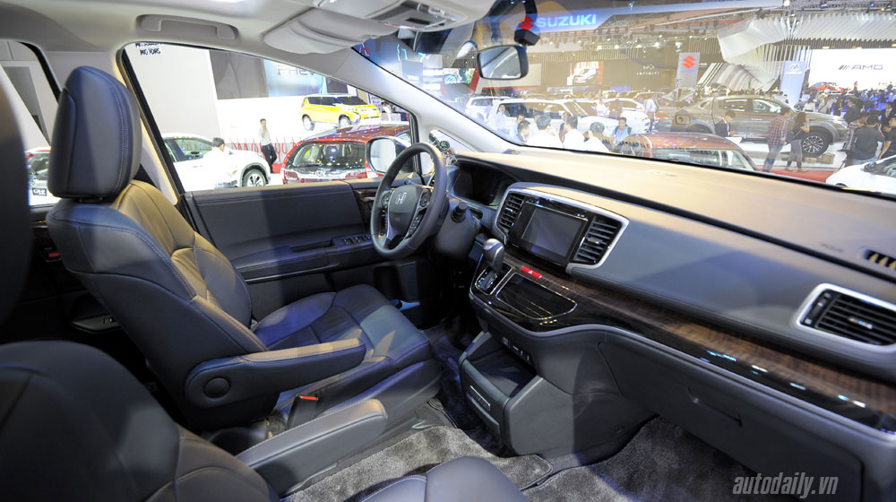 Kia Sedona và Honda Odyssey: Mở đầu cuộc đua phân khúc Minivan honda-odyssey-vms-2015 (11).jpg