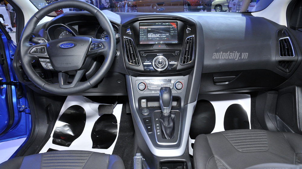 Ford Focus 2016 bắt đầu được bán ra thị trường Việt Ford Focus  (6).JPG