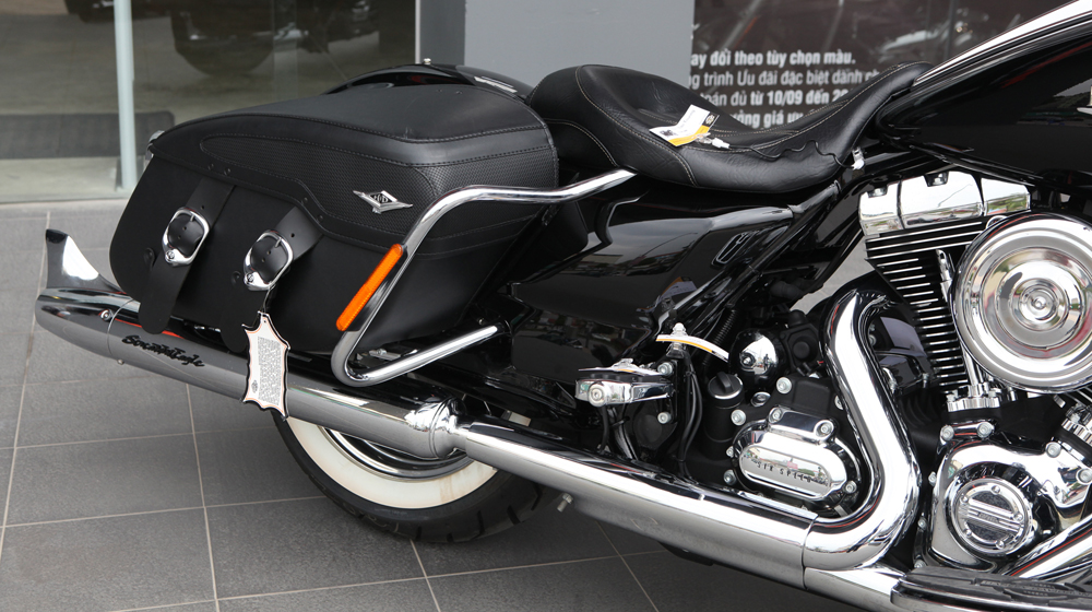 Cận cảnh Harley Davidson Road King Classic giá 1 tỷ đồng tại Việt Nam Harley Davidson Road king  (5).jpg