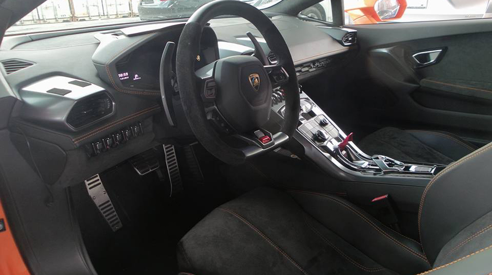 Thêm siêu bò Lamborghini Huracan màu cam về Việt Nam Lamborghini Huracan (4).jpg