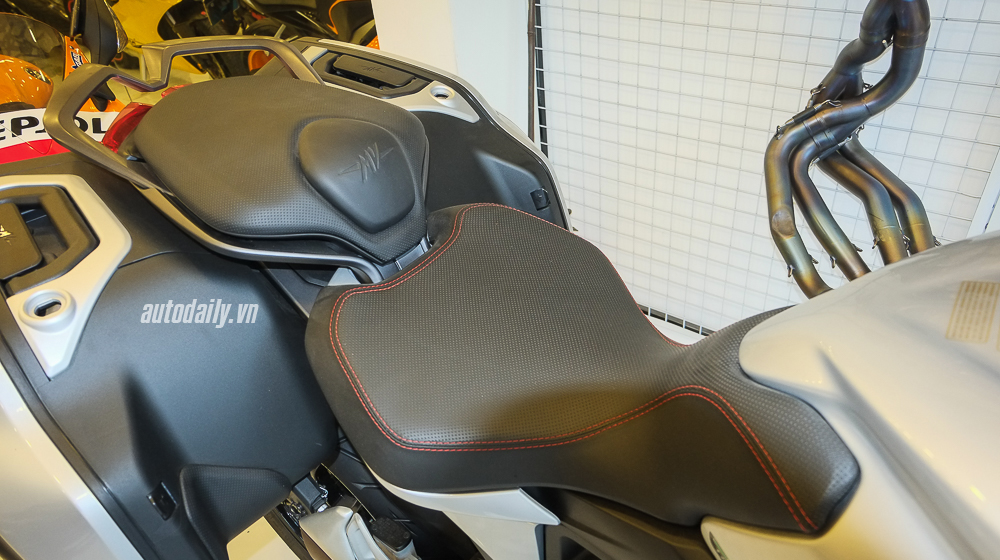 Ảnh chi tiết MV Agusta Turismo Veloce 800 Edition 1 tại Việt Nam MV_Agusta_Turismo_Veloce_800_Lusso (13).jpg