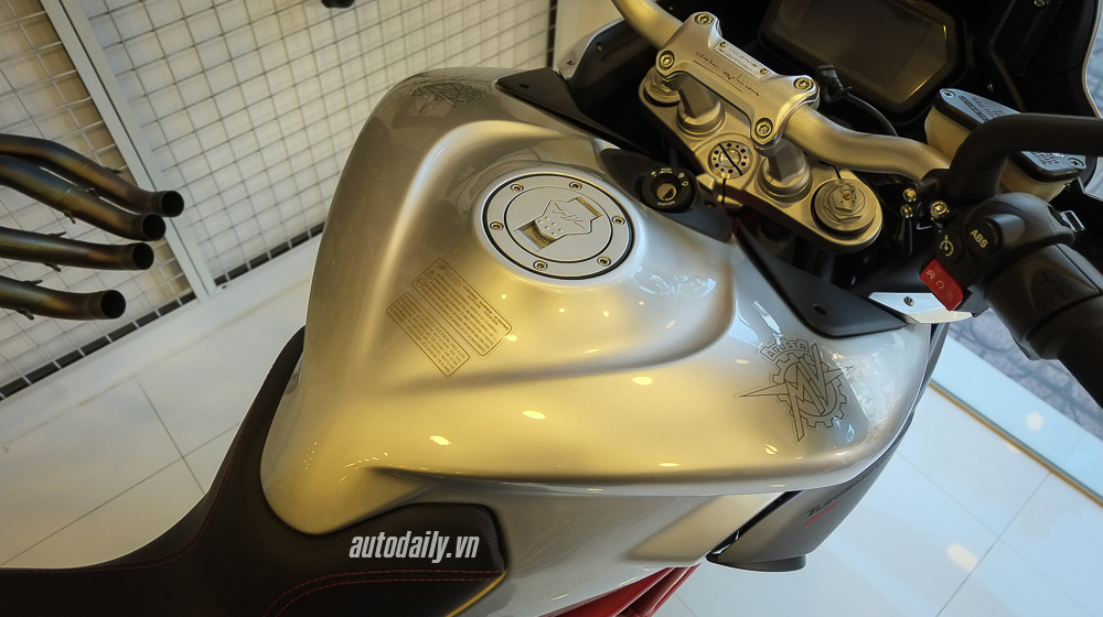Ảnh chi tiết MV Agusta Turismo Veloce 800 Edition 1 tại Việt Nam MV_Agusta_Turismo_Veloce_800_Lusso (17).jpg