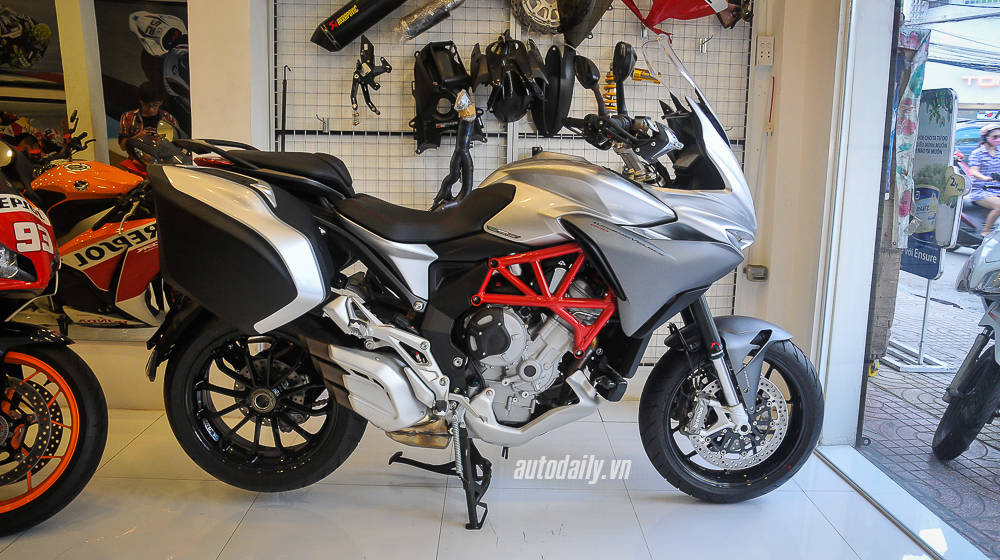 Ảnh chi tiết MV Agusta Turismo Veloce 800 Edition 1 tại Việt Nam MV_Agusta_Turismo_Veloce_800_Lusso (2).jpg